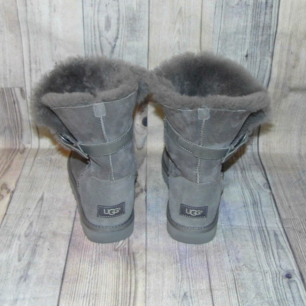 UGG Nash Buckle Grey Suede/Sheepskin Boots Womens Size 8 - Picture 5 of 9